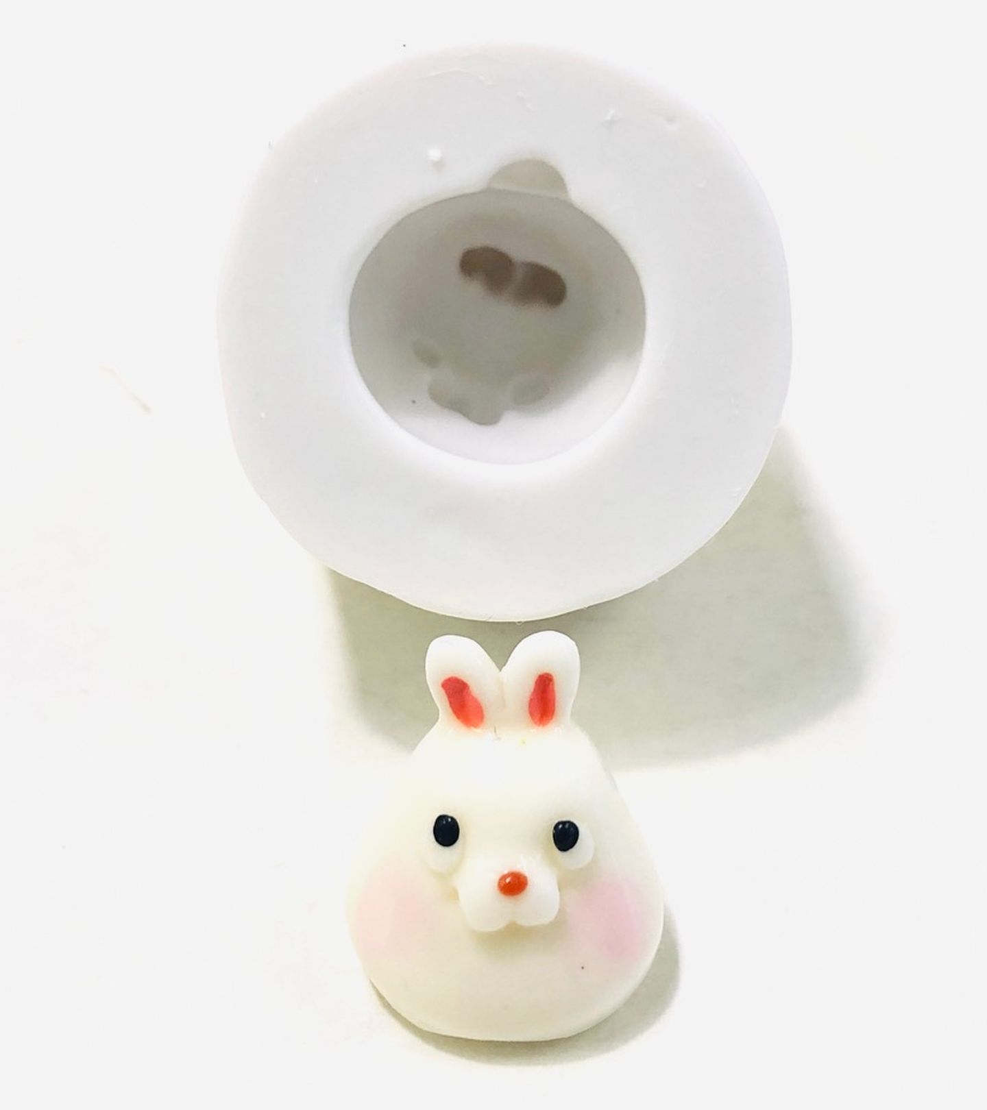 Coelho  Sentado - Pequeno - P1036