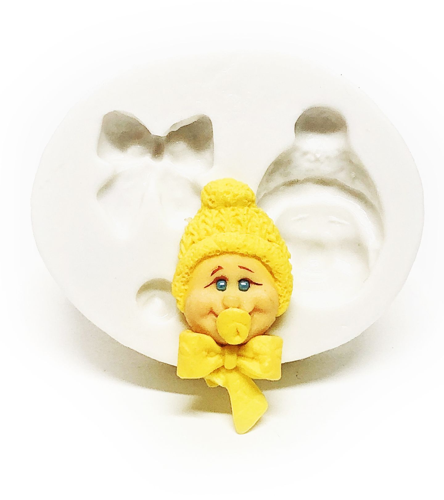 Bebe c/ Gorro, Chupeta e Laço - P02