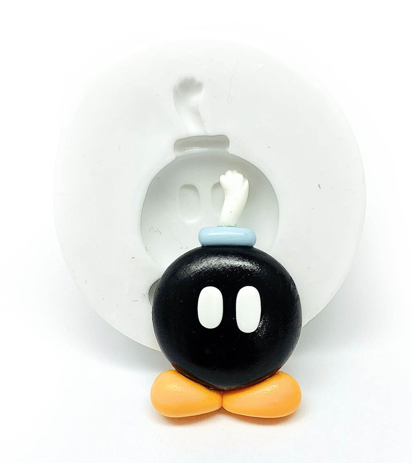 Molde de silicone - Super Mario Bros. - Bomba - Media - P768